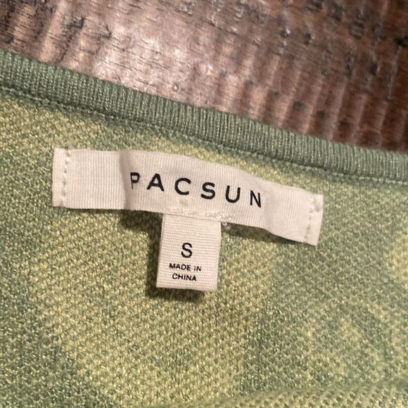 Smiley Face Patterned Crop Top green and yellow Pacsun size small - Picture 4 of 5